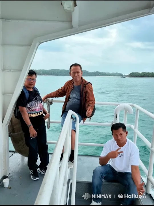 Martial Arts Display on a Calm Sea – AI Generated Video | Hailuo AI