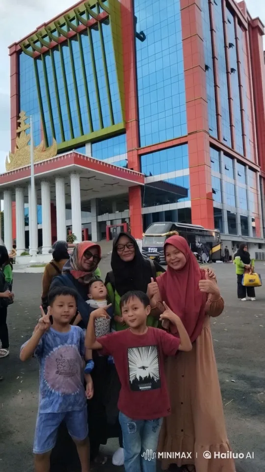 Children Display Energetic Kung-Fu Skills in Front of Modern Building – AI Generated Video | Hailuo AI