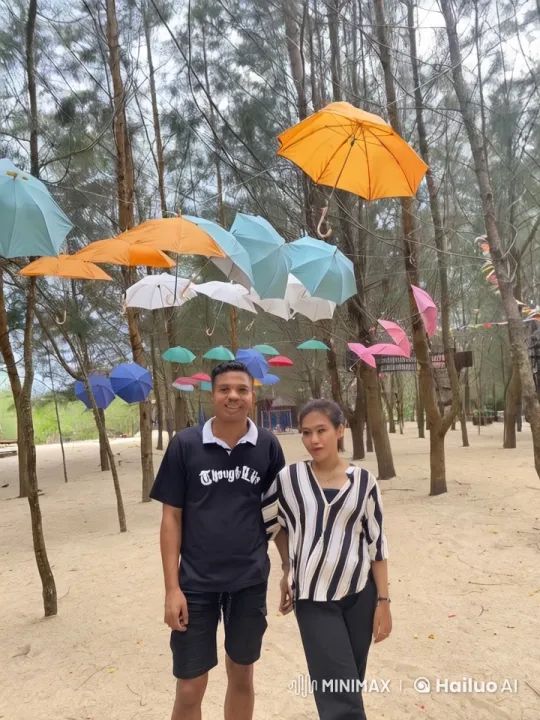 Forest Kungfu Display: Couple's Colorful Fight Scene – AI Generated Video | Hailuo AI