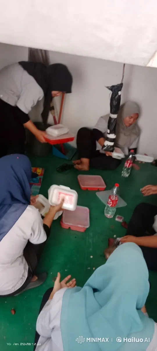 Spontaneous Kungfu Display in Confined Space – AI Generated Video | Hailuo AI