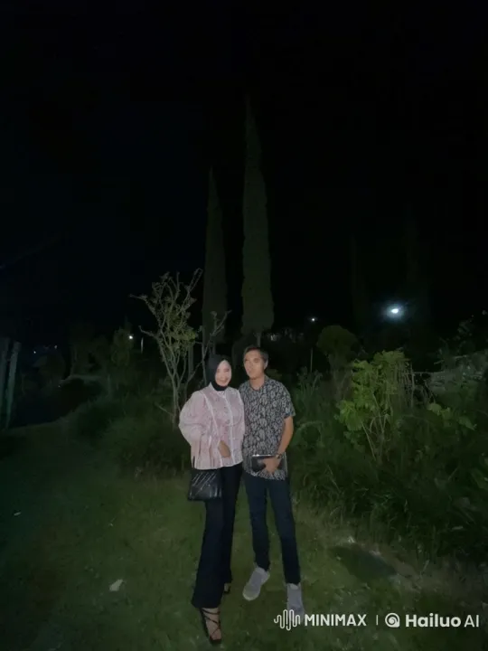 Martial Arts Fight with Romantic Pause – AI Generated Video | Hailuo AI