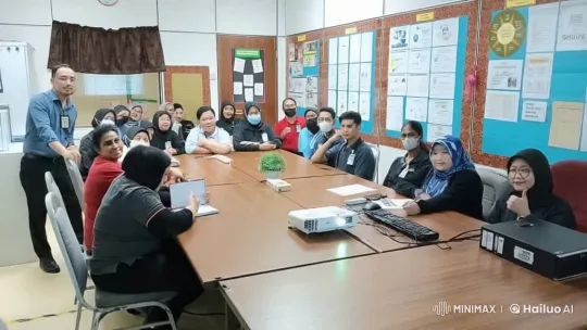 Kung Fu Demonstration in Conference Room Setting – AI Generated Video | Hailuo AI