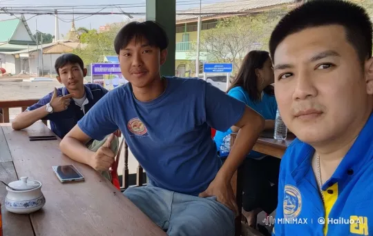 Outdoor Kung Fu Sparring Session with Spectators – AI Generated Video | Hailuo AI