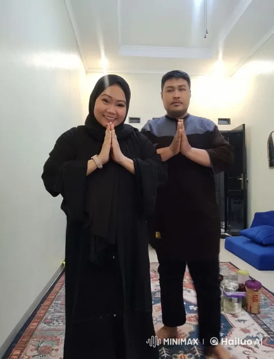 Traditional Kungfu Display in Brightly Lit Room – AI Generated Video | Hailuo AI
