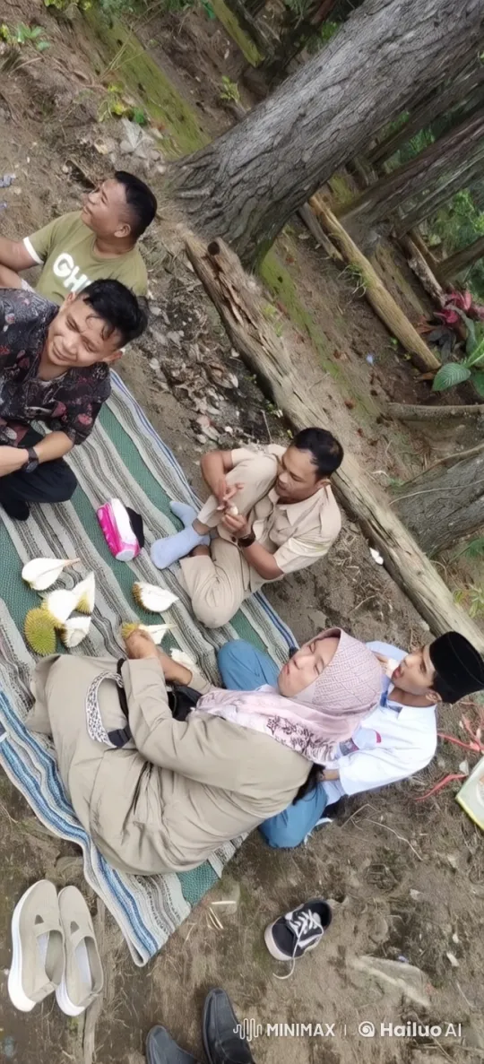 Group Enjoying Snacks Watches Impressive Outdoor Kicks – AI Generated Video | Hailuo AI
