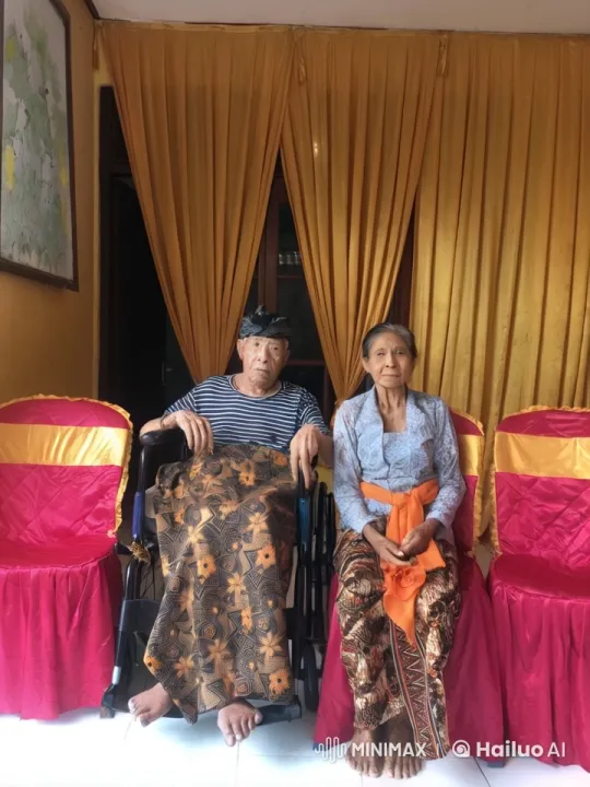 Elderly and Woman Showcase Martial Arts in Traditional Attire – AI Generated Video | Hailuo AI