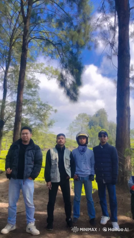 Martial Artists Display Kungfu in Tranquil Forest Setting – AI Generated Video | Hailuo AI