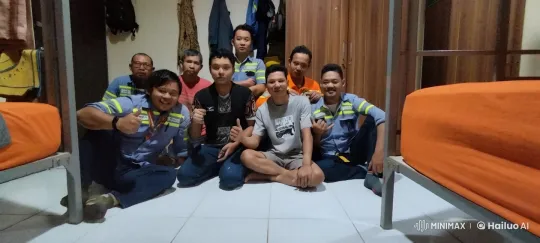 Spontaneous Kungfu Display in Cozy Room – AI Generated Video | Hailuo AI
