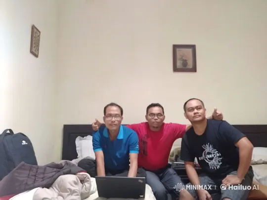 Three Friends Discussing in a Cozy Bedroom – AI Generated Video | Hailuo AI