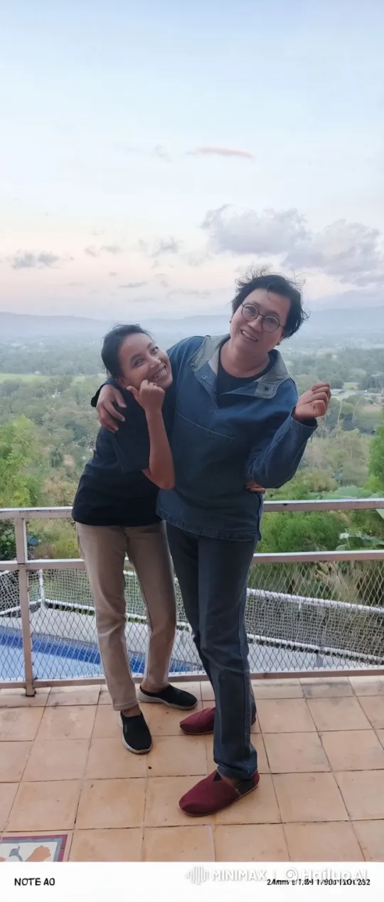 Playful Kungfu Skit on Scenic Balcony – AI Generated Video | Hailuo AI