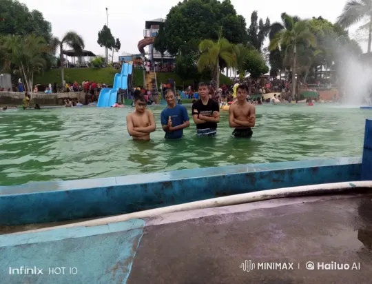 Water Park Kung Fu Display Amidst Slide Fun – AI Generated Video | Hailuo AI