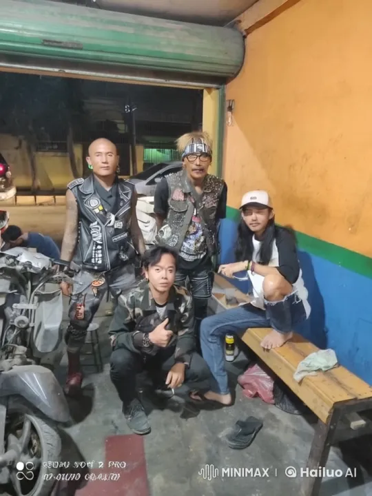 Punk Attired Men Perform Kungfu in Rustic Garage – AI Generated Video | Hailuo AI
