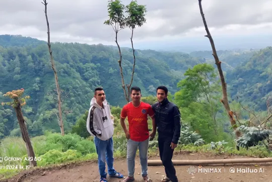Young Men Perform Synchronized Kungfu on Mountain Path – AI Generated Video | Hailuo AI