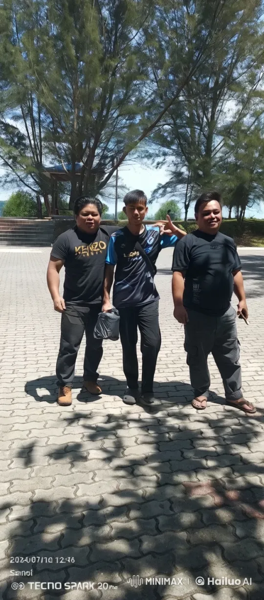 Man Demonstrates Kung Fu Skills in Scenic Outdoor Setting – AI Generated Video | Hailuo AI