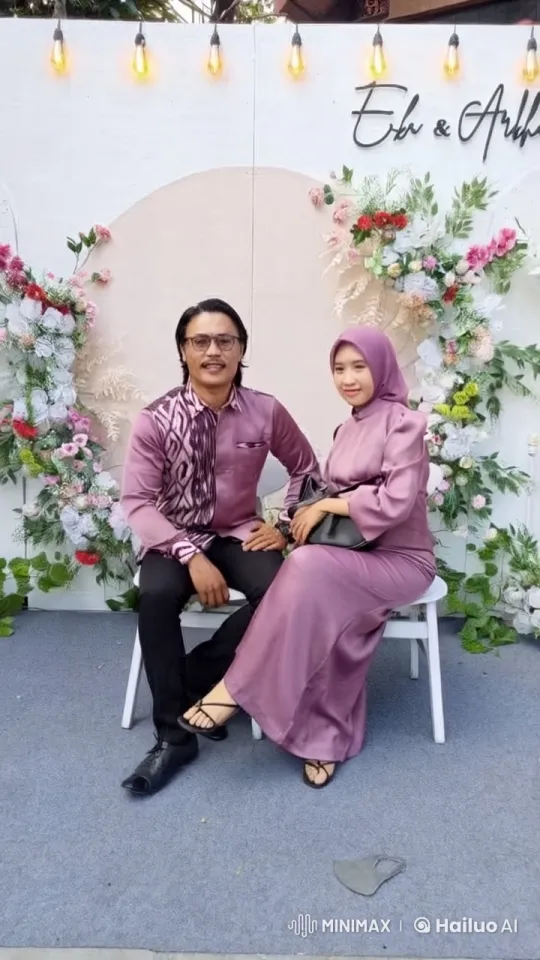 Couple Performs Playful Martial Arts in Purple Outfits – AI Generated Video | Hailuo AI