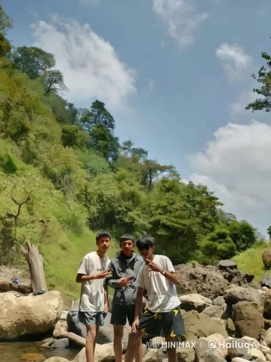 Friends Enjoying Peaceful Outdoors in Lush Nature – AI Generated Video | Hailuo AI