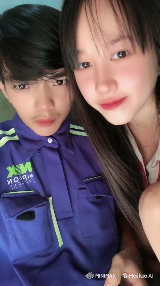 Comfortable Interaction Between Uniformed Person and Long-Haired Individual – AI Generated Video | Hailuo AI