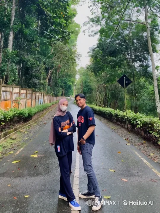 Kung Fu Duel in Lush Forest Setting – AI Generated Video | Hailuo AI