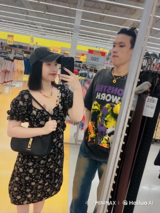 Mall Mirror: Graceful Kung Fu Combat Duo – AI Generated Video | Hailuo AI