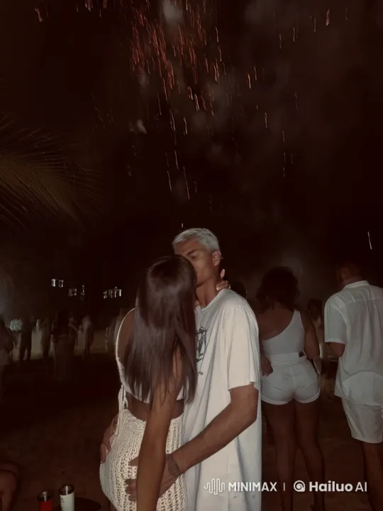 Nighttime Beach Kung Fu Battle at a Party – AI Generated Video | Hailuo AI
