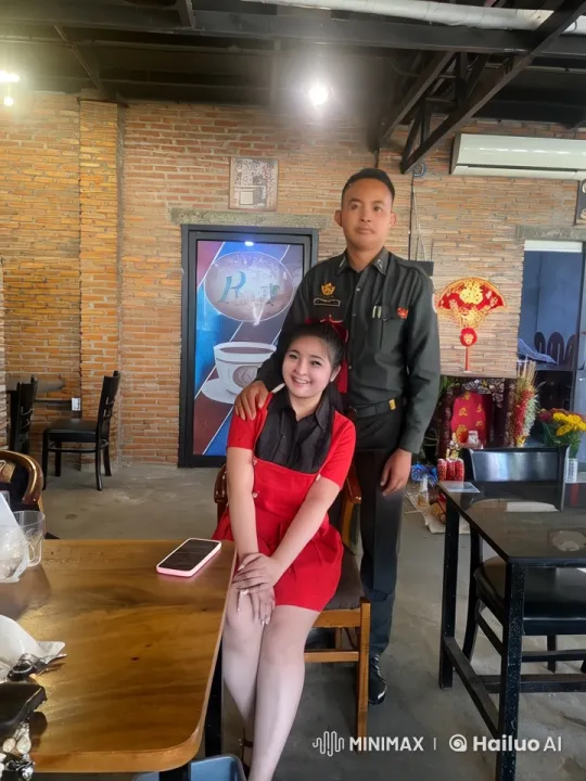 Martial Arts Demonstration in Cozy Café Setting – AI Generated Video | Hailuo AI