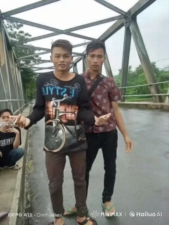 Three Men Practice Boxing and Martial Arts on Bridge – AI Generated Video | Hailuo AI