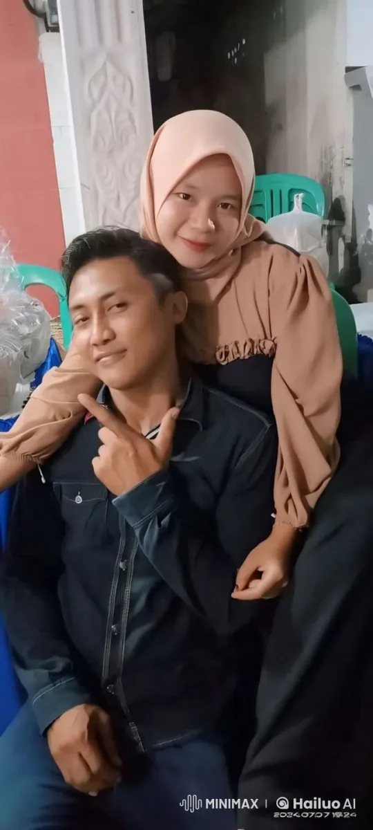 Couple Joyfully Practicing Playful Kung Fu – AI Generated Video | Hailuo AI