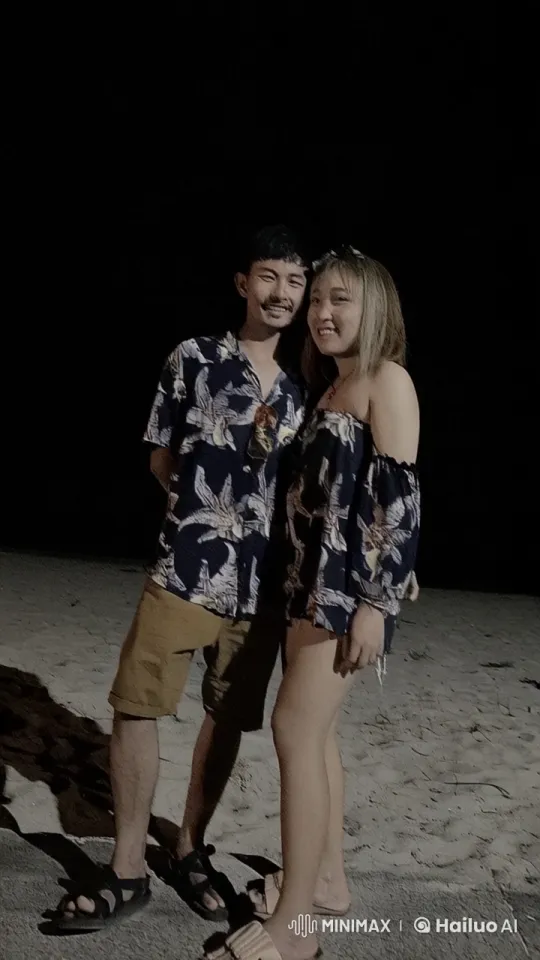 Night Beach Kung Fu Duel in Floral Outfits – AI Generated Video | Hailuo AI