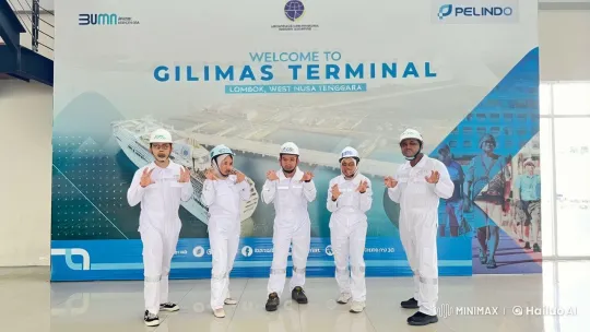 Martial Arts Performance at Gilimas Terminal, Lombok – AI Generated Video | Hailuo AI