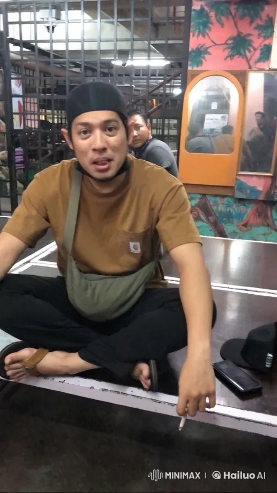 Urban Kungfu Fighter Showcases Skill in Gym Setting – AI Generated Video | Hailuo AI