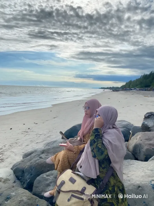 Hijab-Wearing Women Practice Kungfu on Beach – AI Generated Video | Hailuo AI