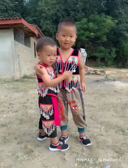 Traditional Outfits: Children Practicing Kung Fu Playfully – AI Generated Video | Hailuo AI