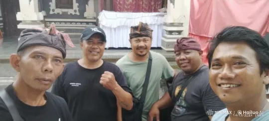 Cultural Gathering at Ornate Temple – AI Generated Video | Hailuo AI