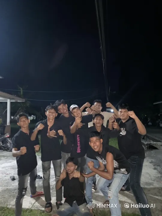 Nighttime Kung Fu Practice with Agile Fighters – AI Generated Video | Hailuo AI