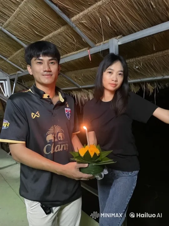 Traditional Kung Fu Battle Under a Thatched Roof – AI Generated Video | Hailuo AI