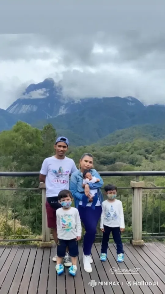 Family Enjoying Playful Kung Fu on Mountain Deck – AI Generated Video | Hailuo AI