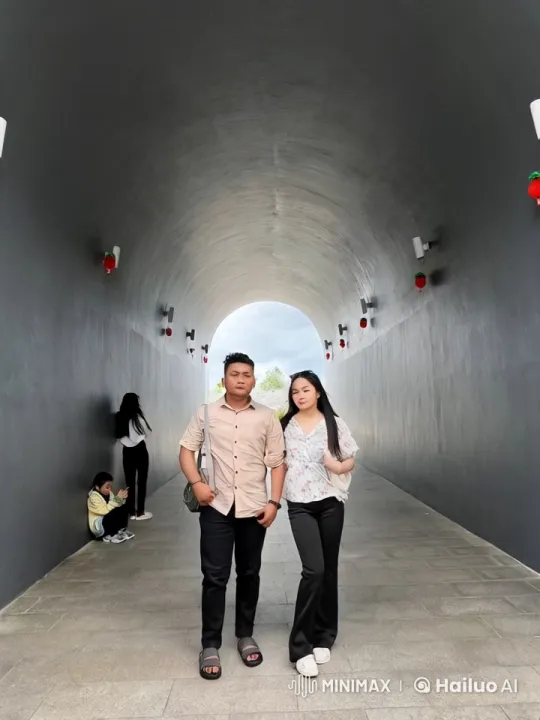 Dynamic Kungfu Duo Showcases Artistry in Modern Tunnel – AI Generated Video | Hailuo AI
