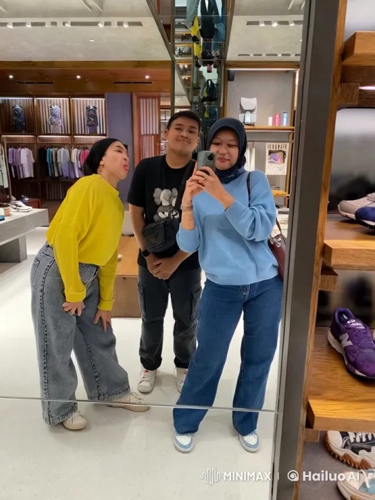 Kung Fu Friends Pose for Selfie in Clothing Store – AI Generated Video | Hailuo AI