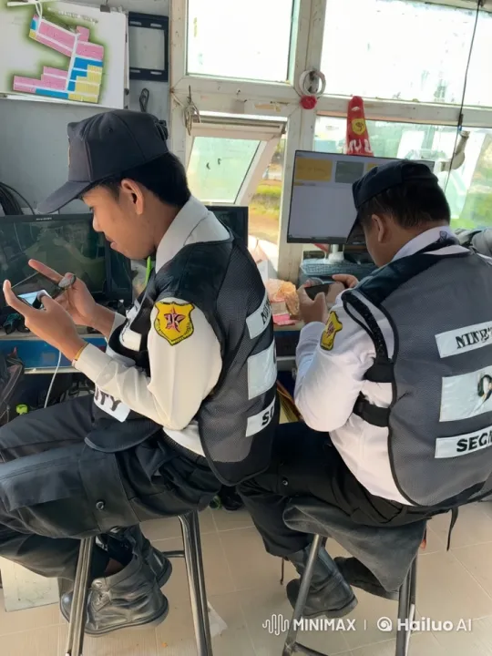 Security Guards' Dynamic Kung Fu Showdown in Control Room – AI Generated Video | Hailuo AI