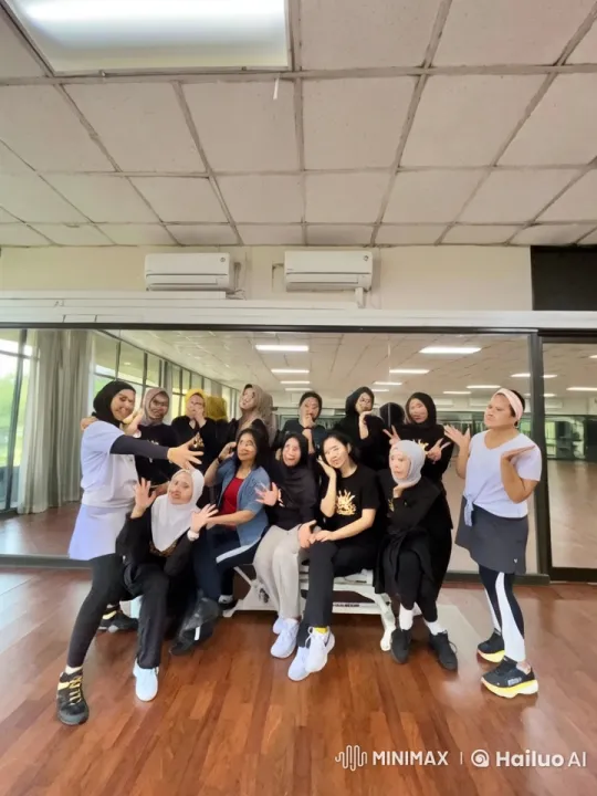 Group of Athletes Prepare for Synchronized Kungfu Practice – AI Generated Video | Hailuo AI