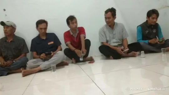 Men Practicing Kungfu in a Shiny-Floored Room – AI Generated Video | Hailuo AI