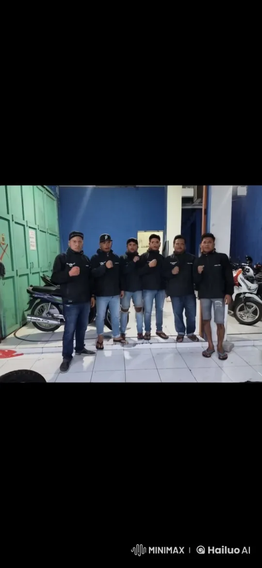 Martial Artists Prepare for Action in Dynamic Setting – AI Generated Video | Hailuo AI