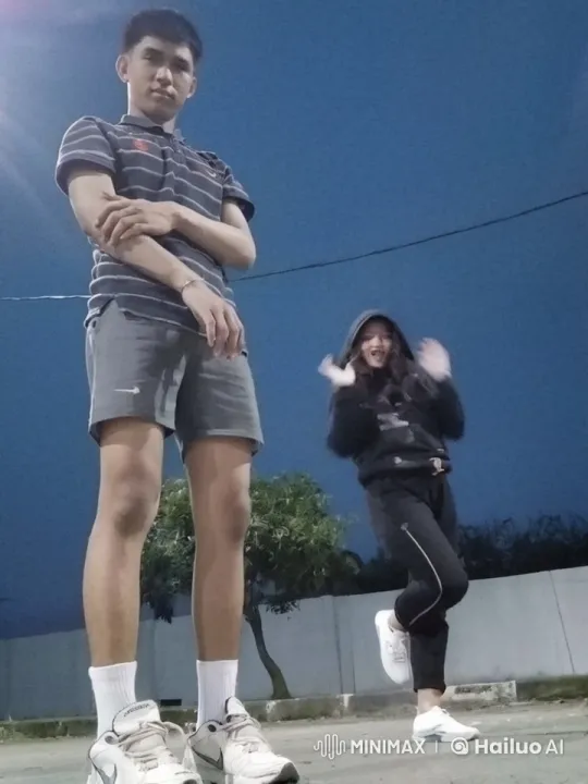 Traditional Kungfu Training Session in Evening Atmosphere – AI Generated Video | Hailuo AI