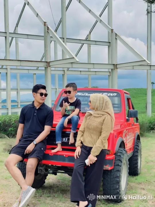 Family Demonstrates Kung Fu Skills Around Red Jeep – AI Generated Video | Hailuo AI