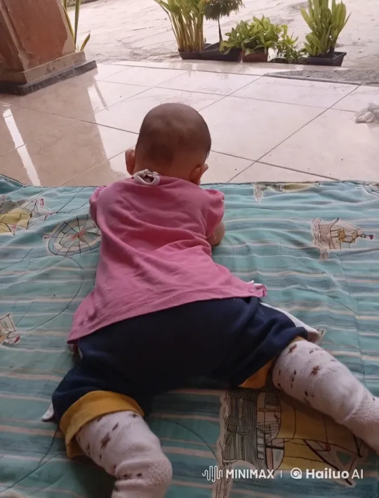 Baby's Playful Kungfu Moves on Mat – AI Generated Video | Hailuo AI