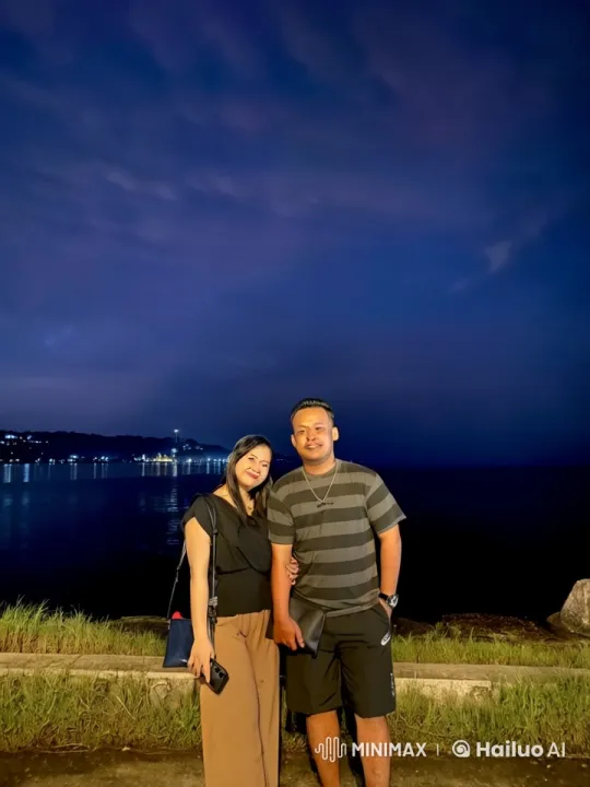 Kung Fu Fighters Display Skill at Lakeside Twilight – AI Generated Video | Hailuo AI