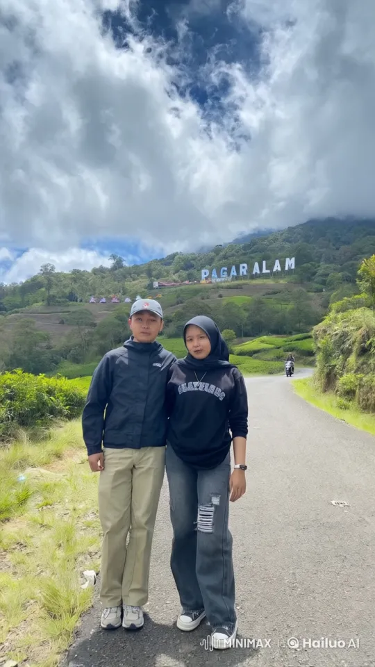 Kungfu Fight in Pagar Alam's Lush Landscapes – AI Generated Video | Hailuo AI