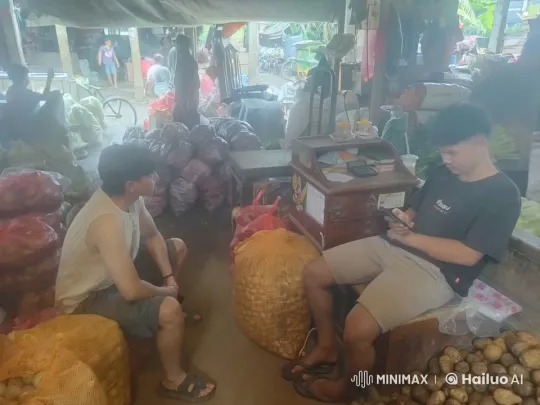 Kung Fu Display Enlivens Bustling Market Scene – AI Generated Video | Hailuo AI