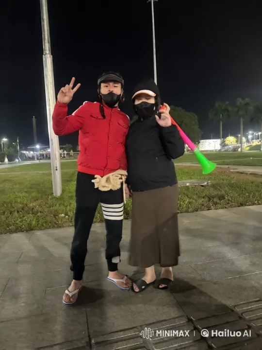 Nighttime Park Kung Fu Display – AI Generated Video | Hailuo AI