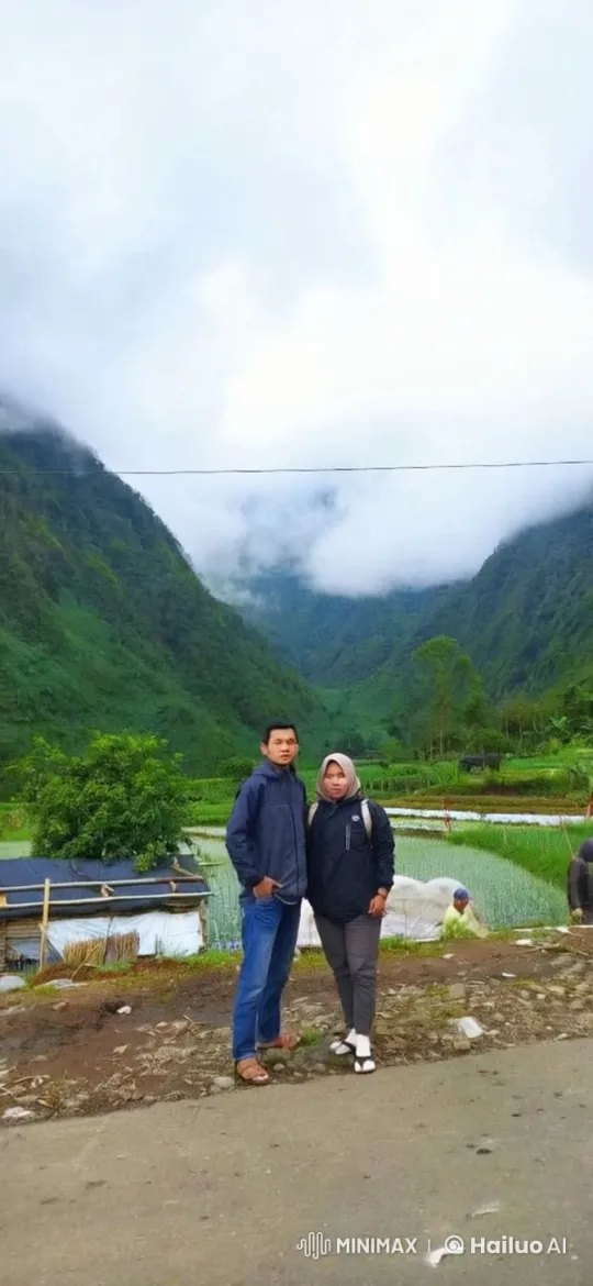 Kungfu Practitioners Perform Amidst Serene Mountain Landscape – AI Generated Video | Hailuo AI